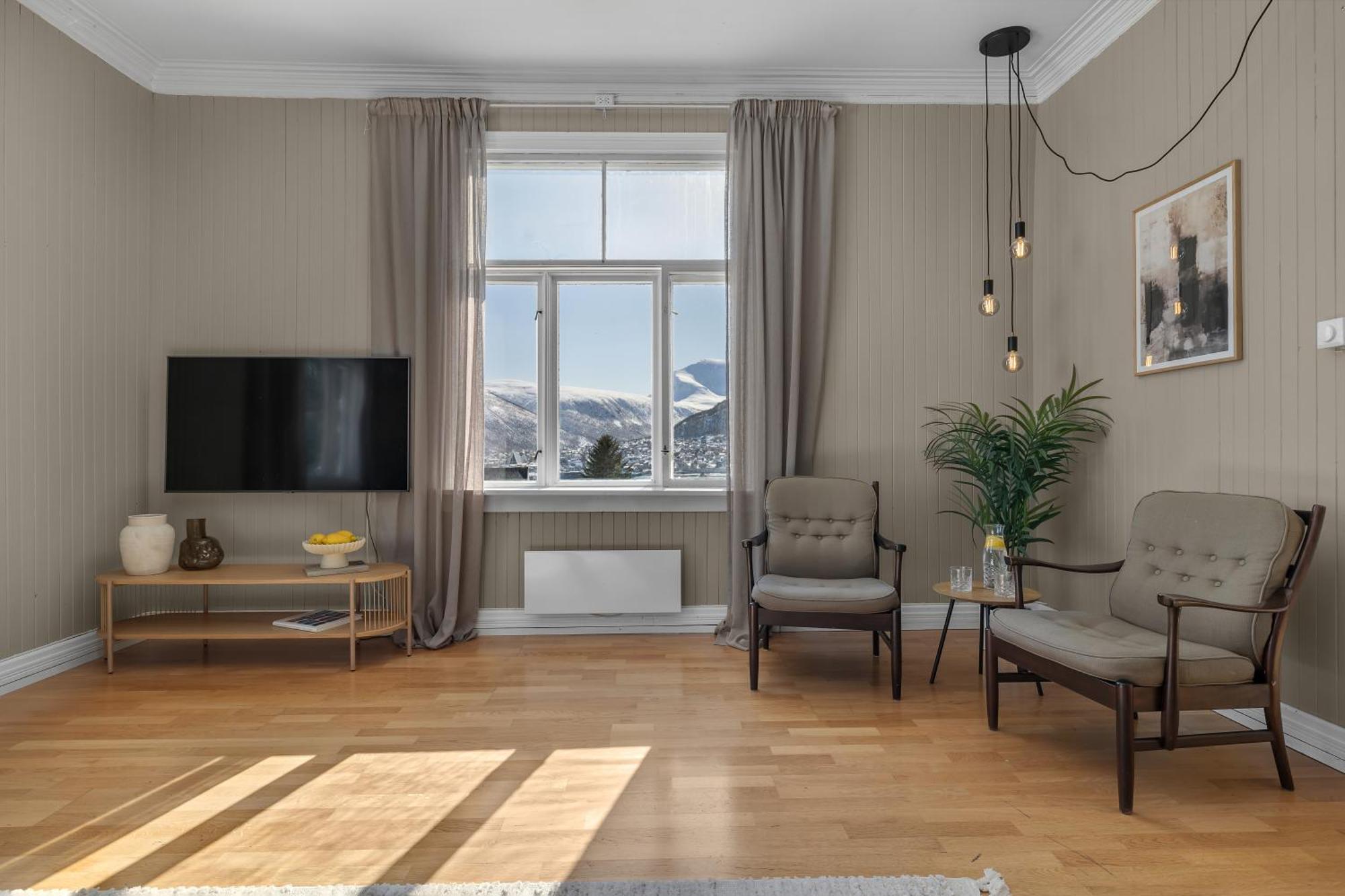 Lovely City Center Apartment With Amazing Views And Free Parking! Τρόμσο Εξωτερικό φωτογραφία