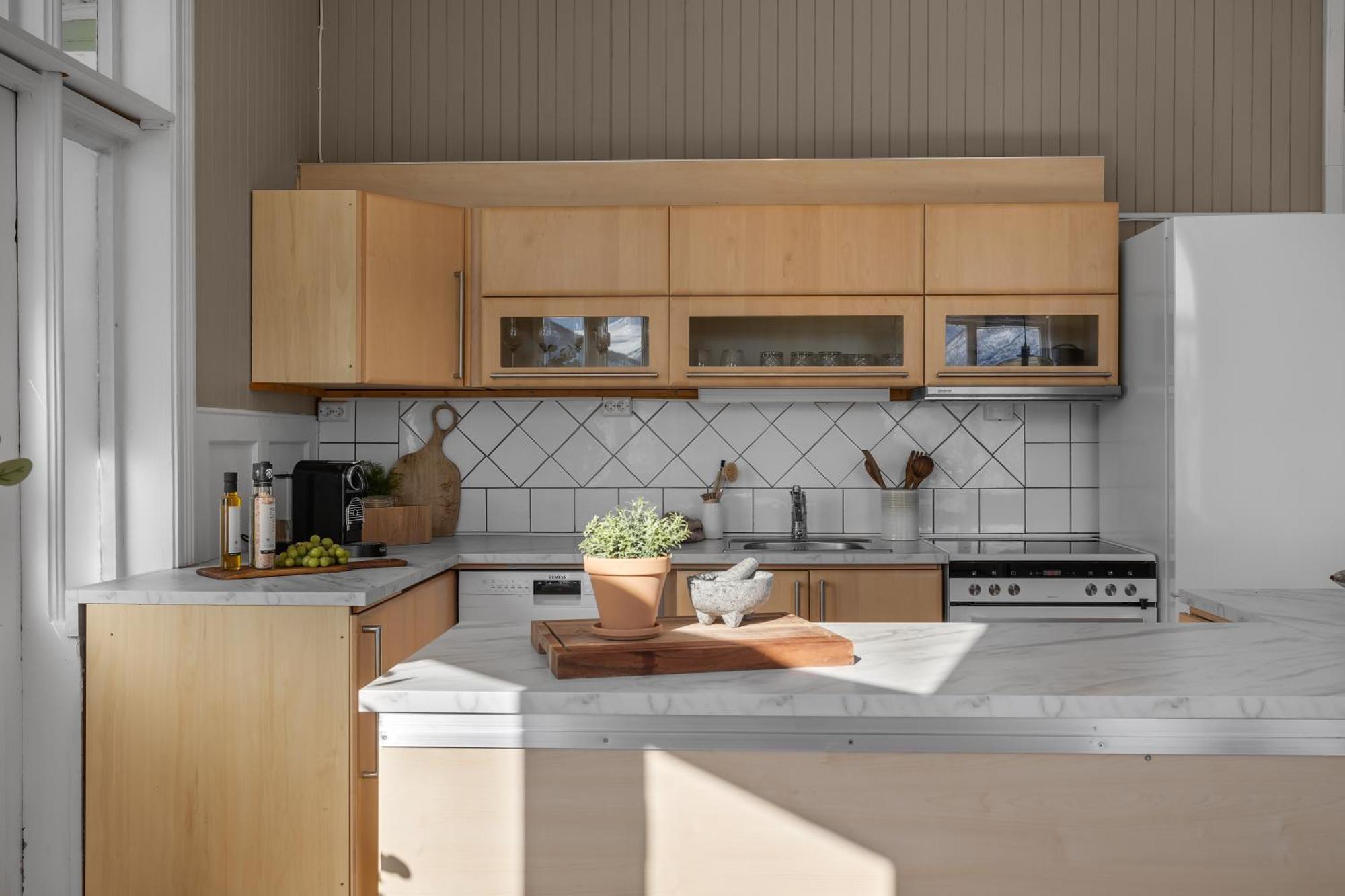 Lovely City Center Apartment With Amazing Views And Free Parking! Τρόμσο Εξωτερικό φωτογραφία